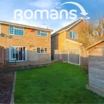 Rent 3 bedroom house of 101 m² in Rushmoor