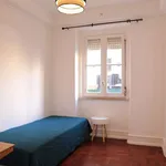 Rent a room in lisbon