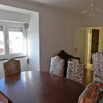 Rent 4 bedroom apartment in Lisbon