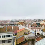 Rent 4 bedroom apartment of 70 m² in lisbon