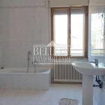 Rent 4 bedroom apartment of 135 m² in Vicenza