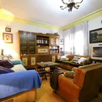 Rent a room of 170 m² in madrid