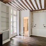 Rent 3 bedroom apartment of 208 m² in Paris