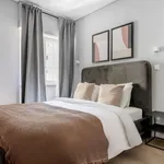 Rent 3 bedroom apartment of 76 m² in Lisbon