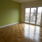 Rent 1 bedroom apartment of 44 m² in Reims 