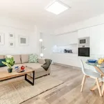 Rent 1 bedroom apartment of 592 m² in Lisbon