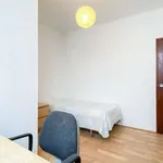 Rent a room in lisbon