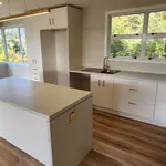 Rent 4 bedroom house in Ōakura