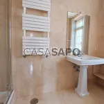 Rent 4 bedroom house of 216 m² in Porto