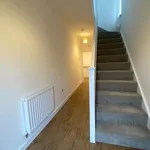 Rent 3 bedroom flat in North West England