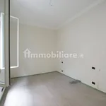 Rent 5 bedroom apartment of 215 m² in Genoa