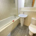 Rent 2 bedroom flat in West Midlands