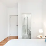 Rent 2 bedroom apartment of 82 m² in Vila Nova de Gaia