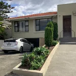 Rent 3 bedroom house in Puketāpapa