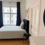 Rent a room of 120 m² in Berlin