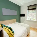 Rent 6 bedroom apartment in Yorkshire And The Humber