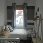 11b Beachside 2 bedroom spacious apartment (Has an Apartment)