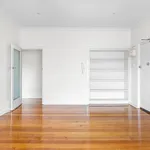 Rent 2 bedroom apartment in Toorak