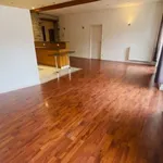 Appartement de 106 m² avec 5 chambre(s) en location à Saint-Étienne