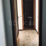 Appartamento in affitto a Valmadrera via Molini, non arredato/vuoto, terrazzo, centrale - TrovaCasa