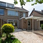 Huur 5 slaapkamer huis van 153 m² in Prinsenbeek