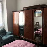 Rent a room in genoa