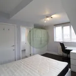 Rent 3 bedroom house in Leeds