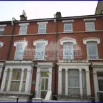 Rent 2 bedroom flat in London