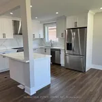 Rent 3 bedroom apartment in Toronto (Bathurst Manor)