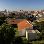 Rent 4 bedroom apartment in Porto