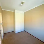 Rent 2 bedroom apartment in Roodepoort