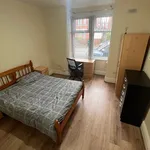 Rent 4 bedroom flat in West Midlands