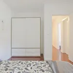 Rent 3 bedroom apartment in Lisbon