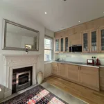 Rent 1 bedroom flat of 44 m² in london