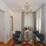 Rent 2 bedroom apartment of 100 m² in Porto