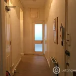 Rent 3 bedroom flat in Edinburgh