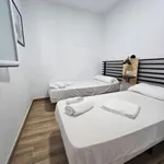 Rent 3 bedroom apartment in Cádiz