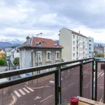 Appartement de 84 m² avec 4 chambre(s) en location à Grenoble