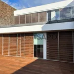 Rent 4 bedroom house of 312 m² in Santo Tirso