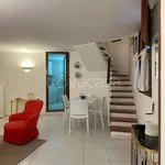 Rent 2 bedroom apartment of 60 m² in Napoli