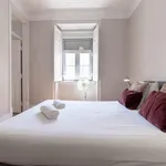 Rent 4 bedroom apartment in Lisbon