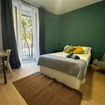 Rent a room of 160 m² in madrid