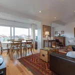 Rent 4 bedroom apartment of 160 m² in lisbon