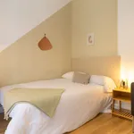 Rent 4 bedroom apartment of 10 m² in Barcelona