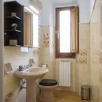 Rent 1 bedroom apartment of 70 m² in Florence