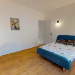 Rent 5 bedroom house of 107 m² in Lille