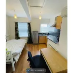 Rent 1 bedroom flat in Yorkshire And The Humber