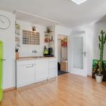 Rent 1 bedroom apartment of 32 m² in Stuttgart