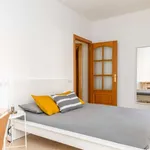 Rent a room of 100 m² in barcelona