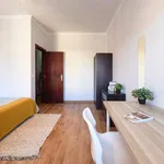 Rent a room in lisbon